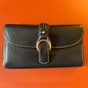Dooney & Bourke black leather long wallet